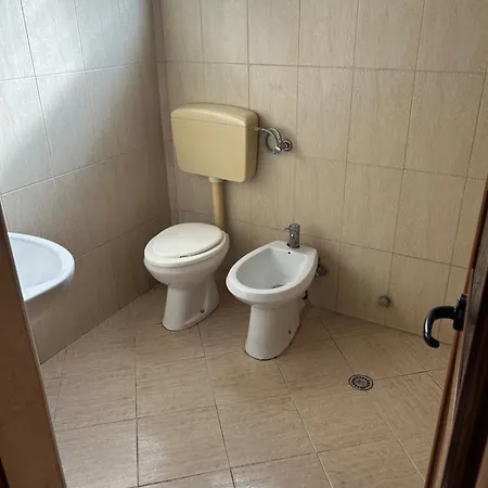 Vacation Garden Semesterbostad Golem (Tirana)